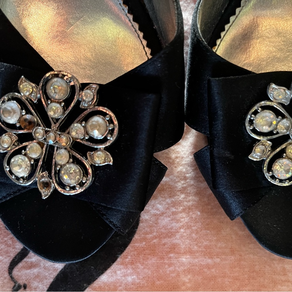 Nina black fabric sandals with bow brooch detail - Picture 9 of 9